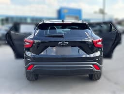 Chevrolet Trax LT FWD 4dr 2026 — side view