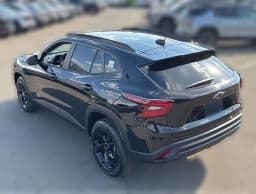 Chevrolet Trax LT FWD 4dr 2026 — side view
