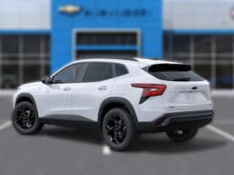 Chevrolet Trax LT FWD 4dr 2026 — side view