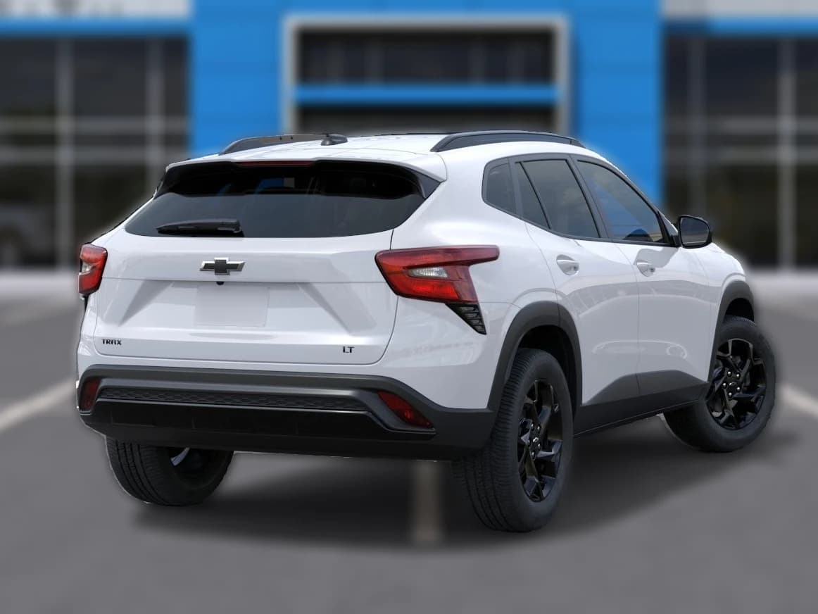 Chevrolet Trax LT FWD 4dr 2026 — side view