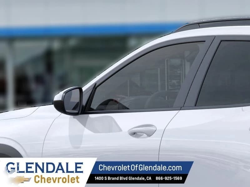 Chevrolet Trax LT FWD 4dr 2026 — side view