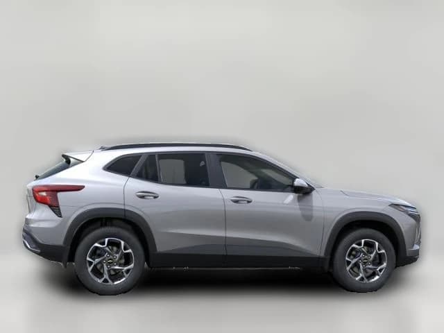 Chevrolet Trax LT FWD 4dr 2026 — side view