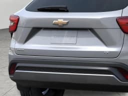 Chevrolet Trax LT FWD 4dr 2026 — side view