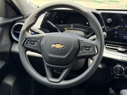 Chevrolet Trax LT FWD 4dr 2026 — side view