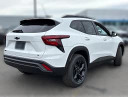 Chevrolet Trax LT FWD 4dr 2026 — side view
