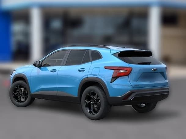 Chevrolet Trax LT FWD 4dr 2026 — side view