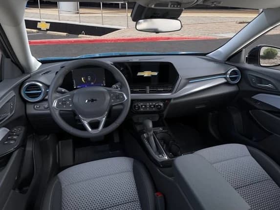 Chevrolet Trax LT FWD 4dr 2026 — side view