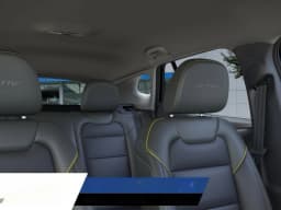 Chevrolet Trax ACTIV FWD 4dr 2026 — side view