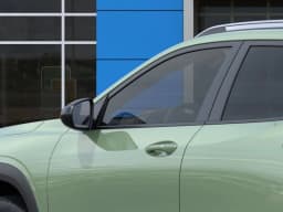 Chevrolet Trax ACTIV FWD 4dr 2026 — side view