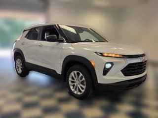 Chevrolet Trailblazer LS FWD 4dr