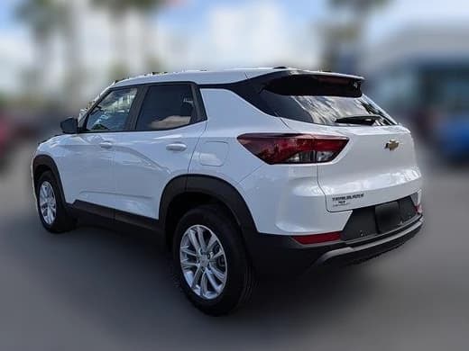 Chevrolet Trailblazer LS FWD 4dr 2026 — side view