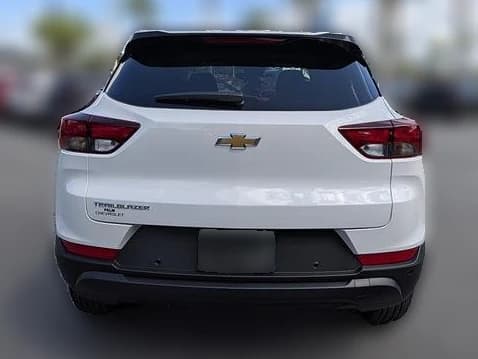 Chevrolet Trailblazer LS FWD 4dr 2026 — side view