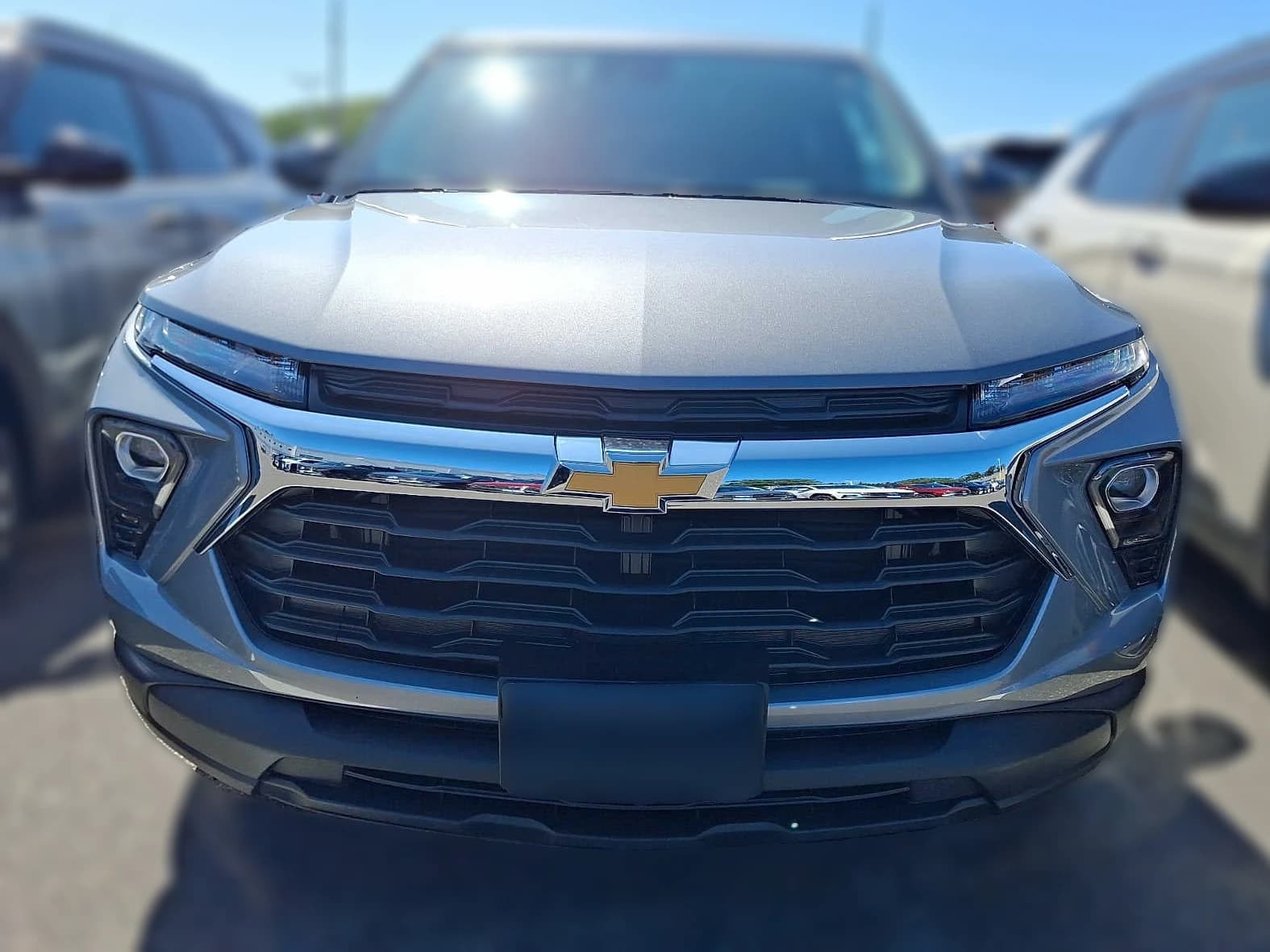 Chevrolet Trailblazer LS FWD 4dr 2026 — side view