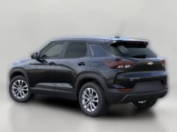 Chevrolet Trailblazer LS AWD 4dr 2026 — side view