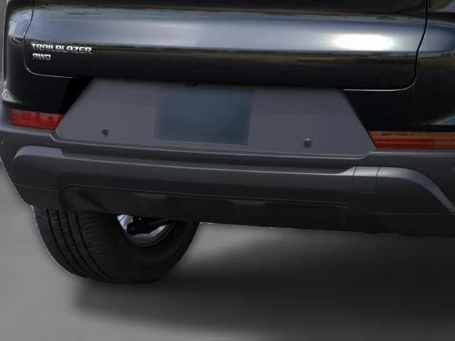 Chevrolet Trailblazer LS AWD 4dr 2026 — side view