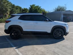 Chevrolet Trailblazer LT FWD 4dr 2026 — side view