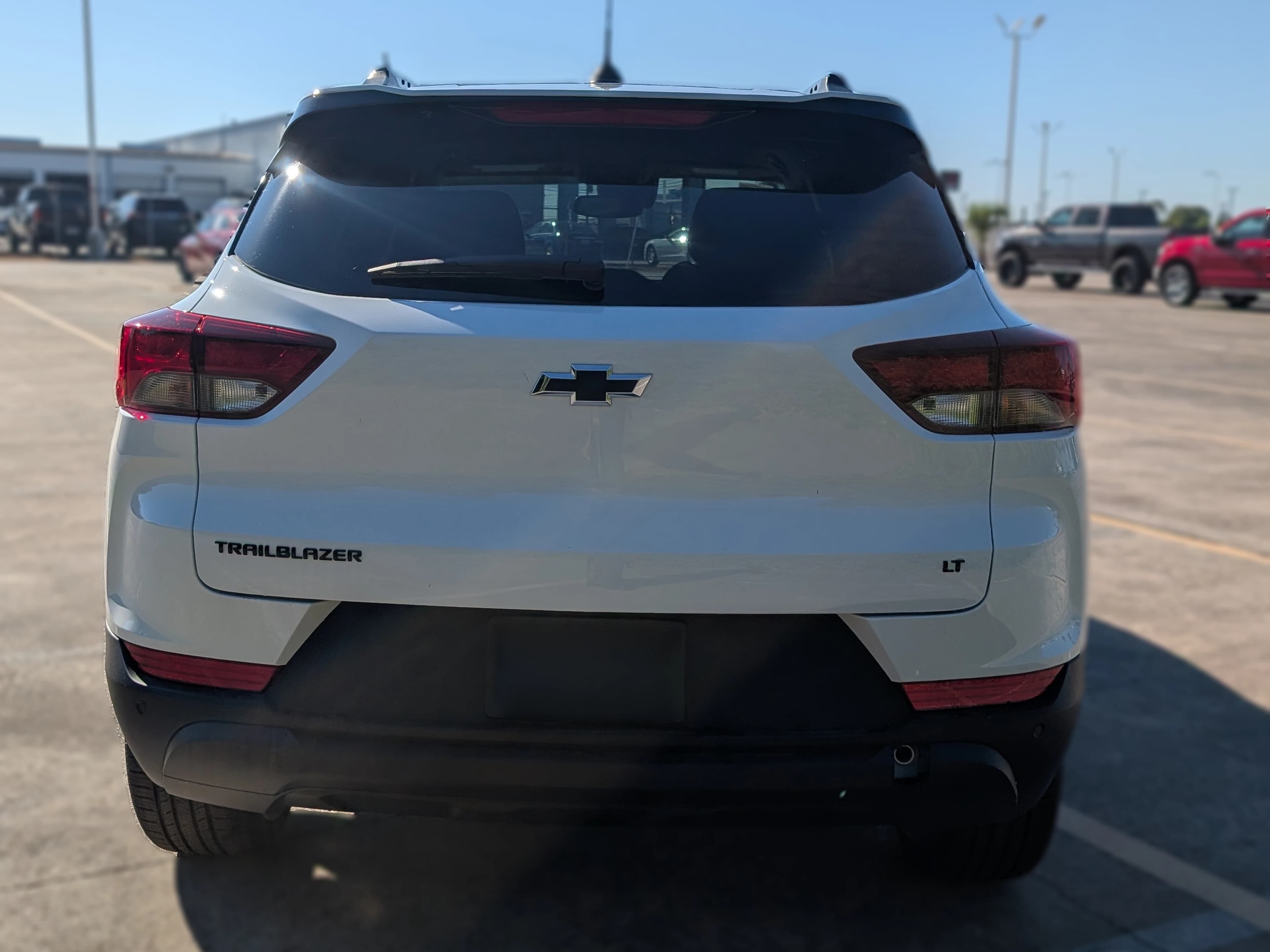 Chevrolet Trailblazer LT FWD 4dr 2026 — side view