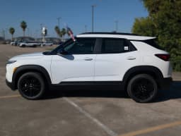 Chevrolet Trailblazer LT FWD 4dr 2026 — side view