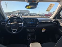 Chevrolet Trailblazer LT FWD 4dr 2026 — side view