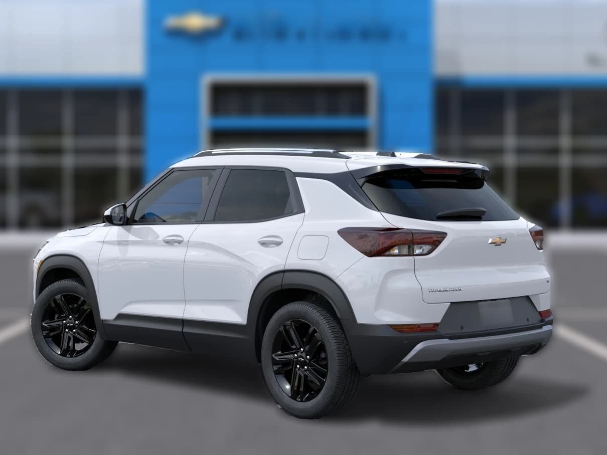 Chevrolet Trailblazer LT FWD 4dr 2026 — side view