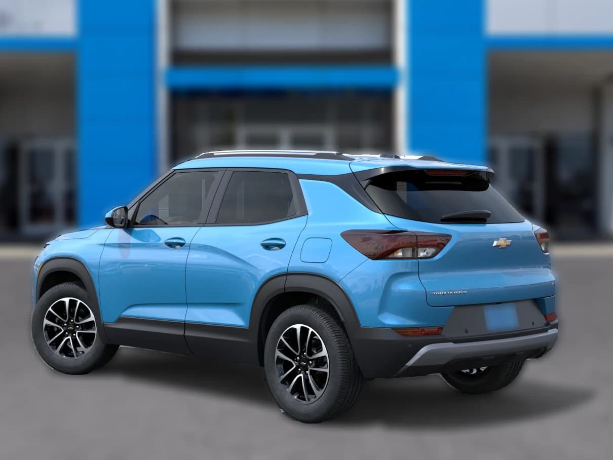 Chevrolet Trailblazer LT FWD 4dr 2026 — side view