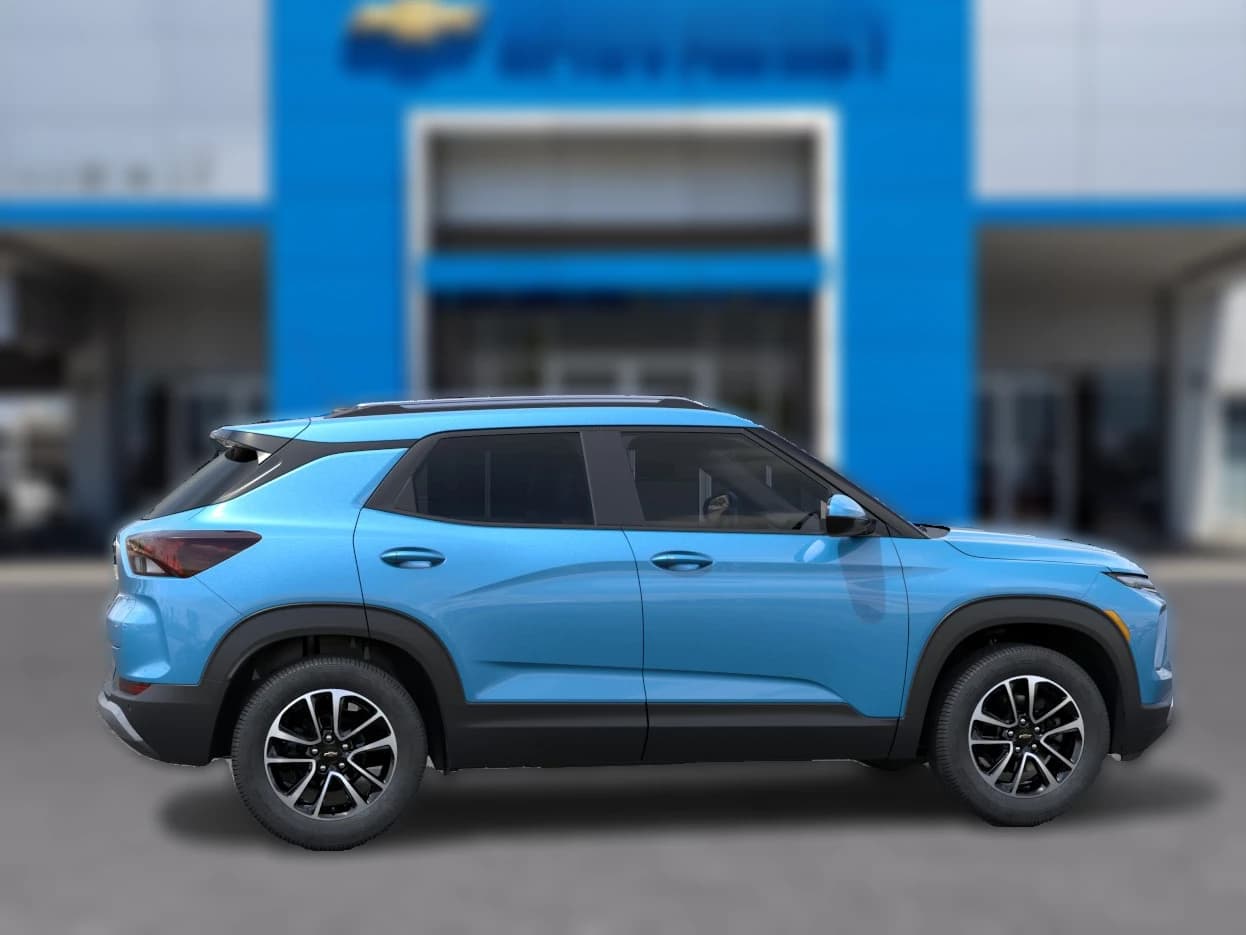 Chevrolet Trailblazer LT FWD 4dr 2026 — side view