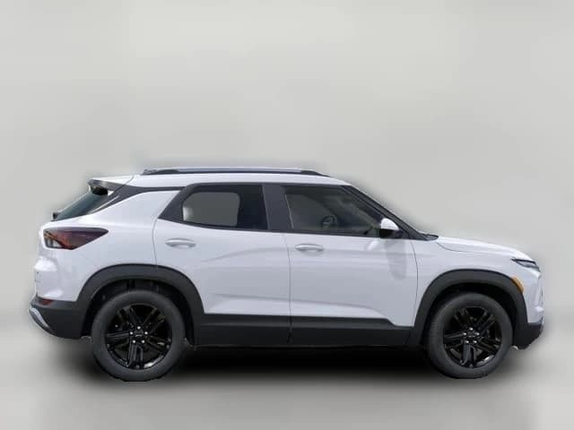 Chevrolet Trailblazer LT AWD 4dr 2026 — side view