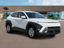 Hyundai Kona SE FWD 2027 — side view