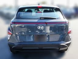 Hyundai Kona SE FWD 2027 — side view