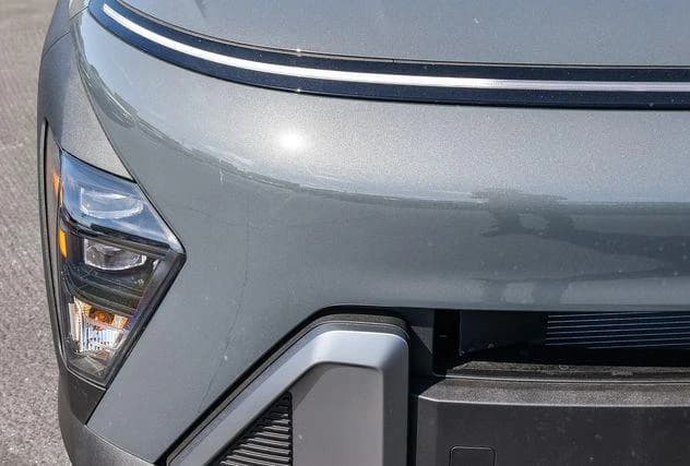 Hyundai Kona SE FWD 2027 — side view