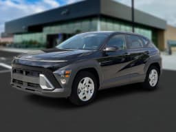 Hyundai Kona SE FWD 2027 — side view