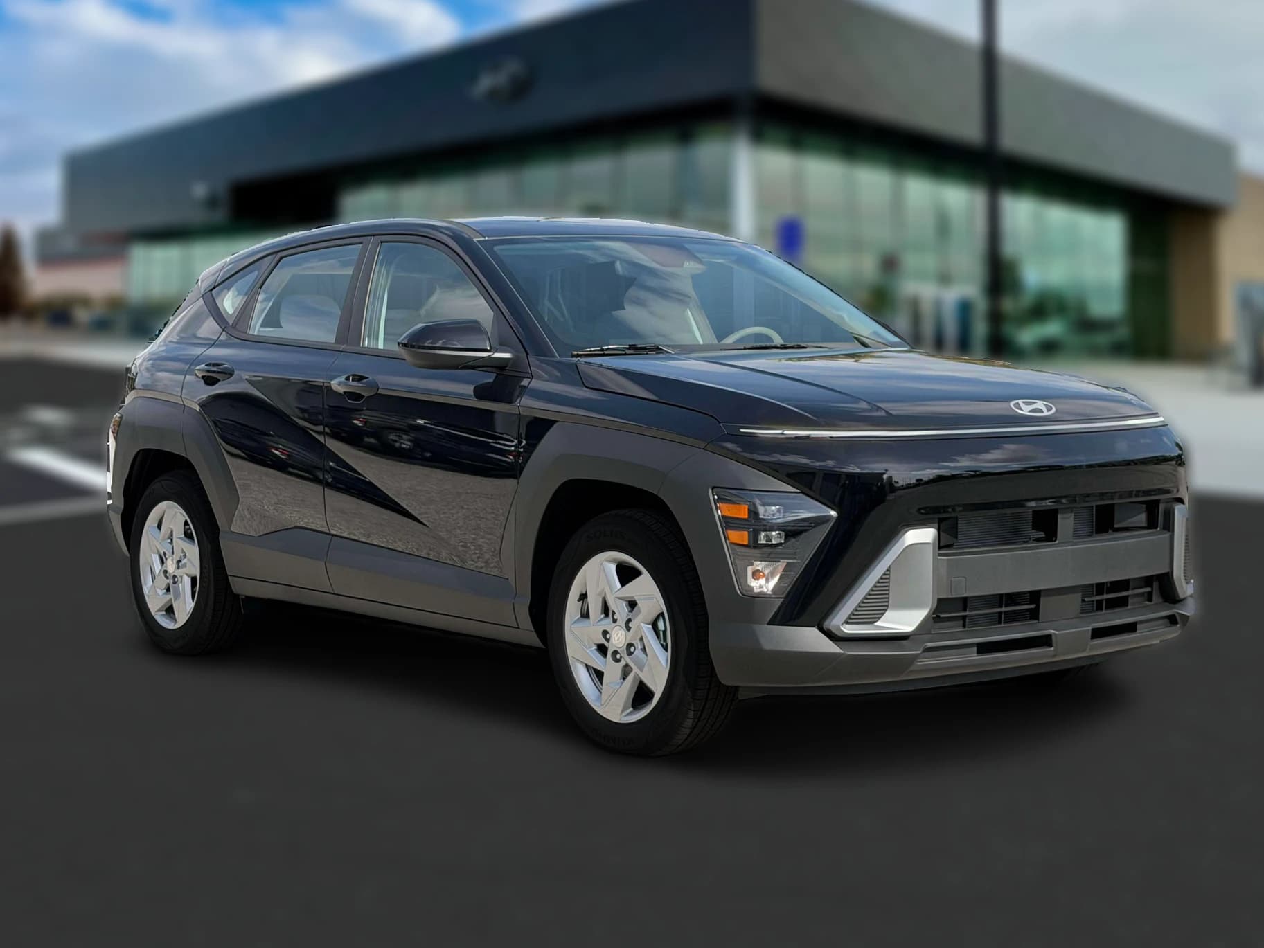 Hyundai Kona SE FWD 2027 — side view