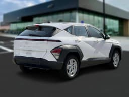 Hyundai Kona SE FWD 2027 — side view