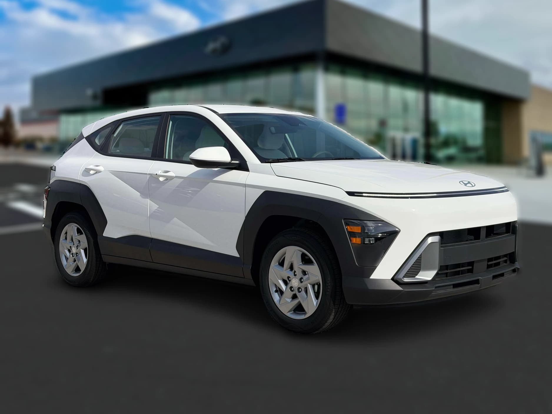 Hyundai Kona SE FWD 2027 — side view