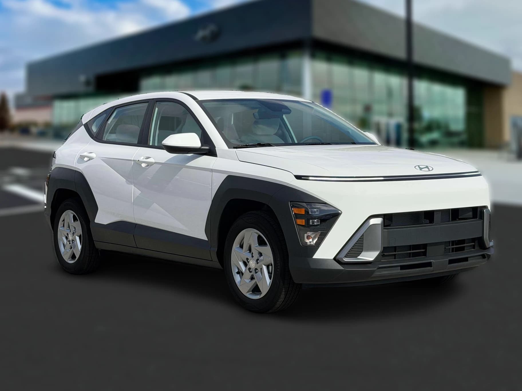 Hyundai Kona SE FWD 2027 — side view