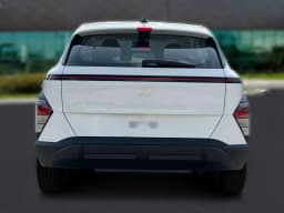 Hyundai Kona SE FWD 2027 — side view