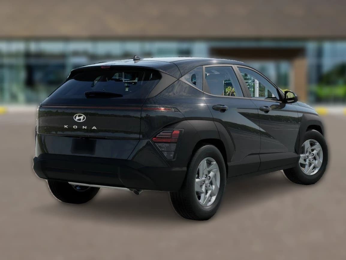 Hyundai Kona SE FWD 2027 — side view
