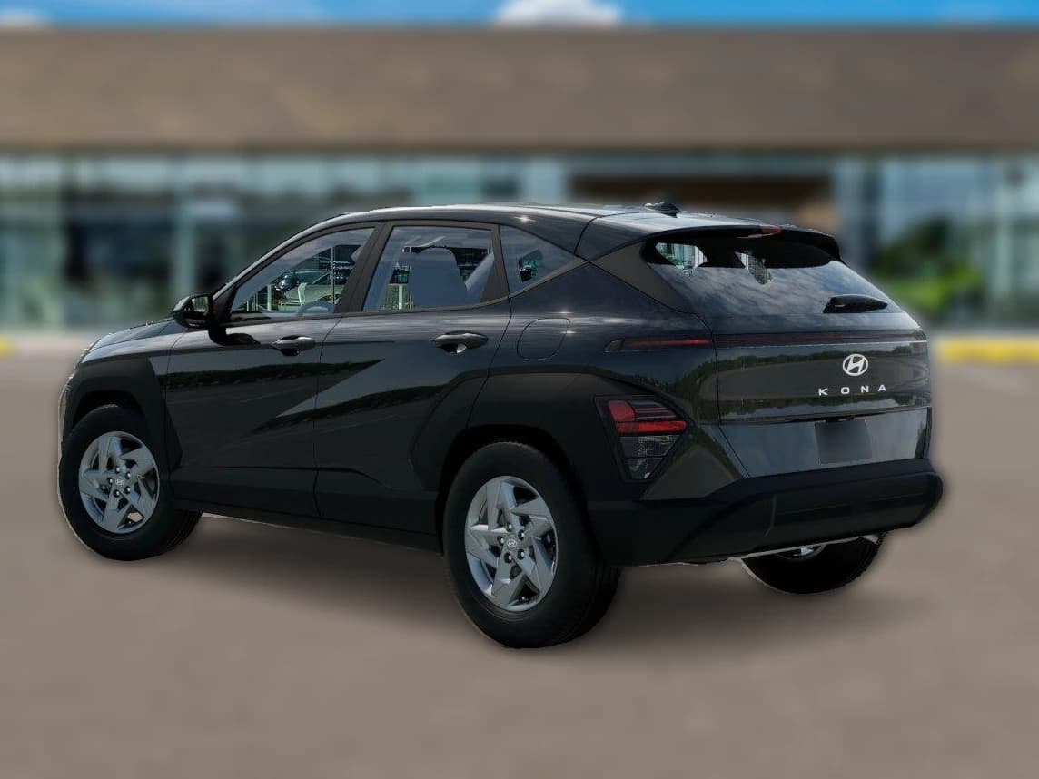 Hyundai Kona SE FWD 2027 — side view