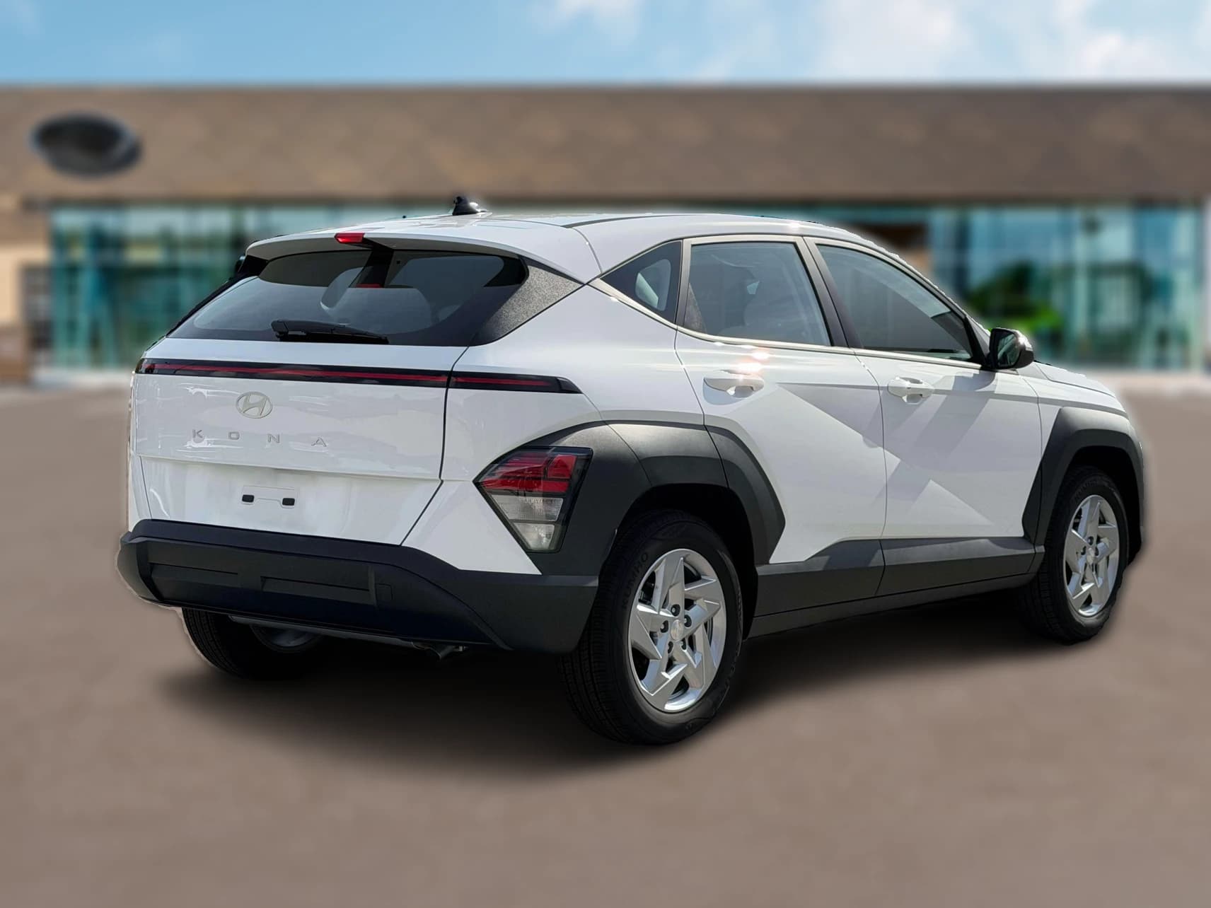 Hyundai Kona SE FWD 2027 — side view