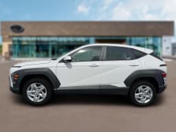 Hyundai Kona SE AWD 2027 — side view