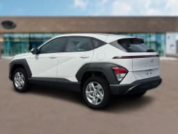 Hyundai Kona SE AWD 2027 — side view