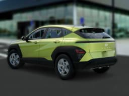 Hyundai Kona SE AWD 2027 — side view