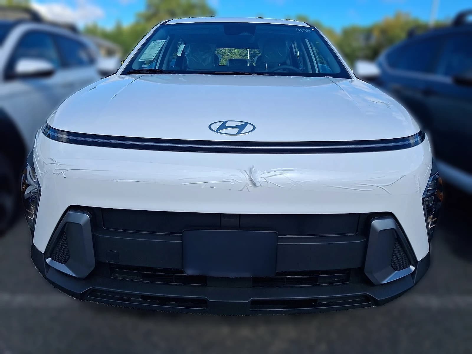 Hyundai Kona SE AWD 2027 — side view
