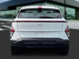 Hyundai Kona SE AWD 2027 — side view