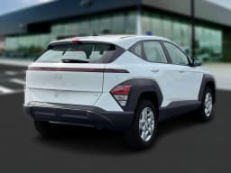 Hyundai Kona SE AWD 2027 — side view