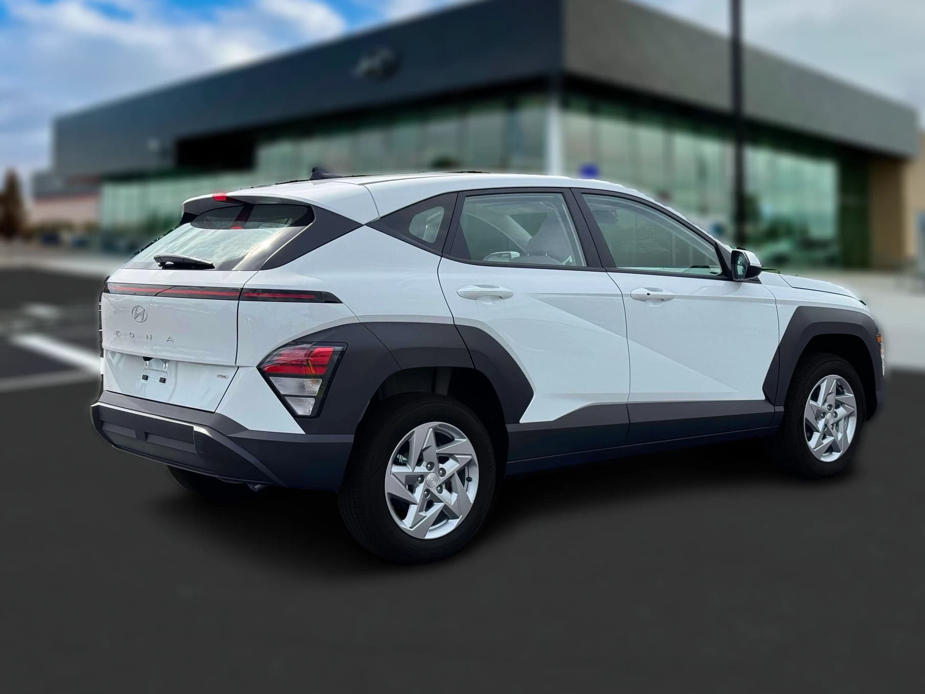 Hyundai Kona SE AWD 2027 — side view