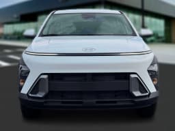 Hyundai Kona SE AWD 2027 — side view