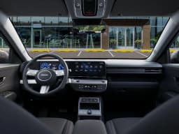Hyundai Kona Electric SEL FWD 2025 — side view