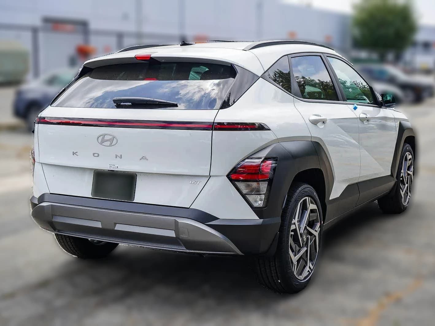 Hyundai Kona SEL Premium FWD 2026 — side view