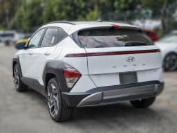 Hyundai Kona SEL Premium FWD 2026 — side view